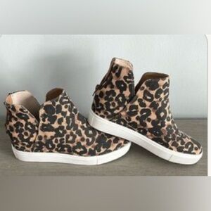 Steve Madden animal print cheetah loafers sneakers  7.5 canvas booties NWOT